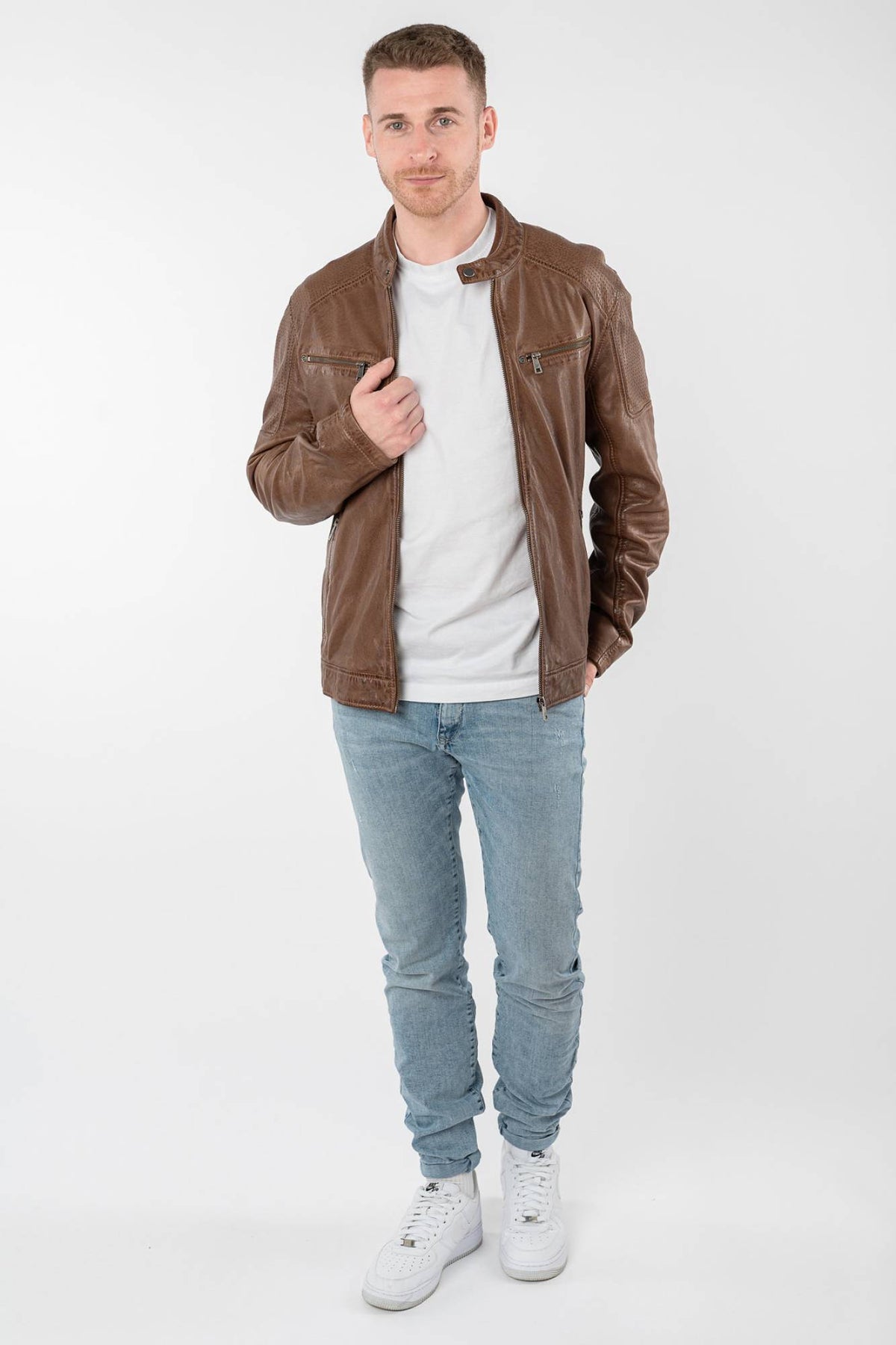 Cognac lambskin biker-collar jacket with perforated panels - Image n°4