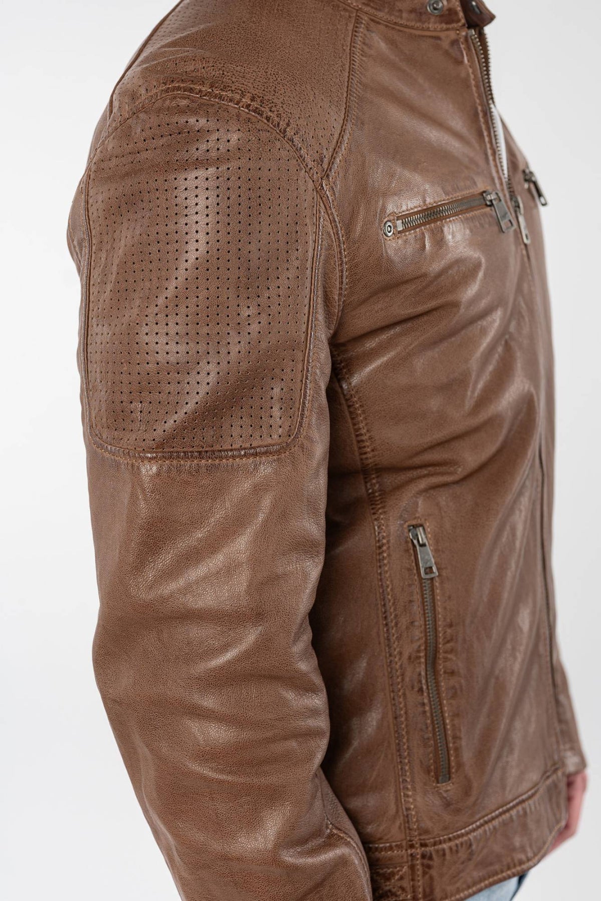 Cognac lambskin biker-collar jacket with perforated panels - Image n°3