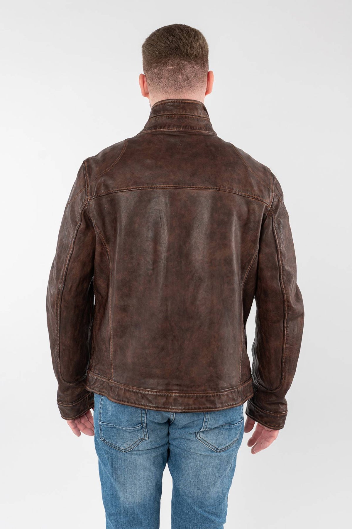 Whisky brown lamb leather jacket with four pockets and a straight hem - Image n°3