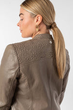 Women's taupe lambskin leather jacket with tone-on-tone embroidered shoulders - Image n°3
