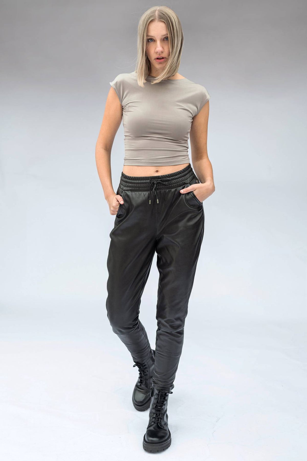 Black lambskin jogger trousers with an elasticated waist - Image n°1