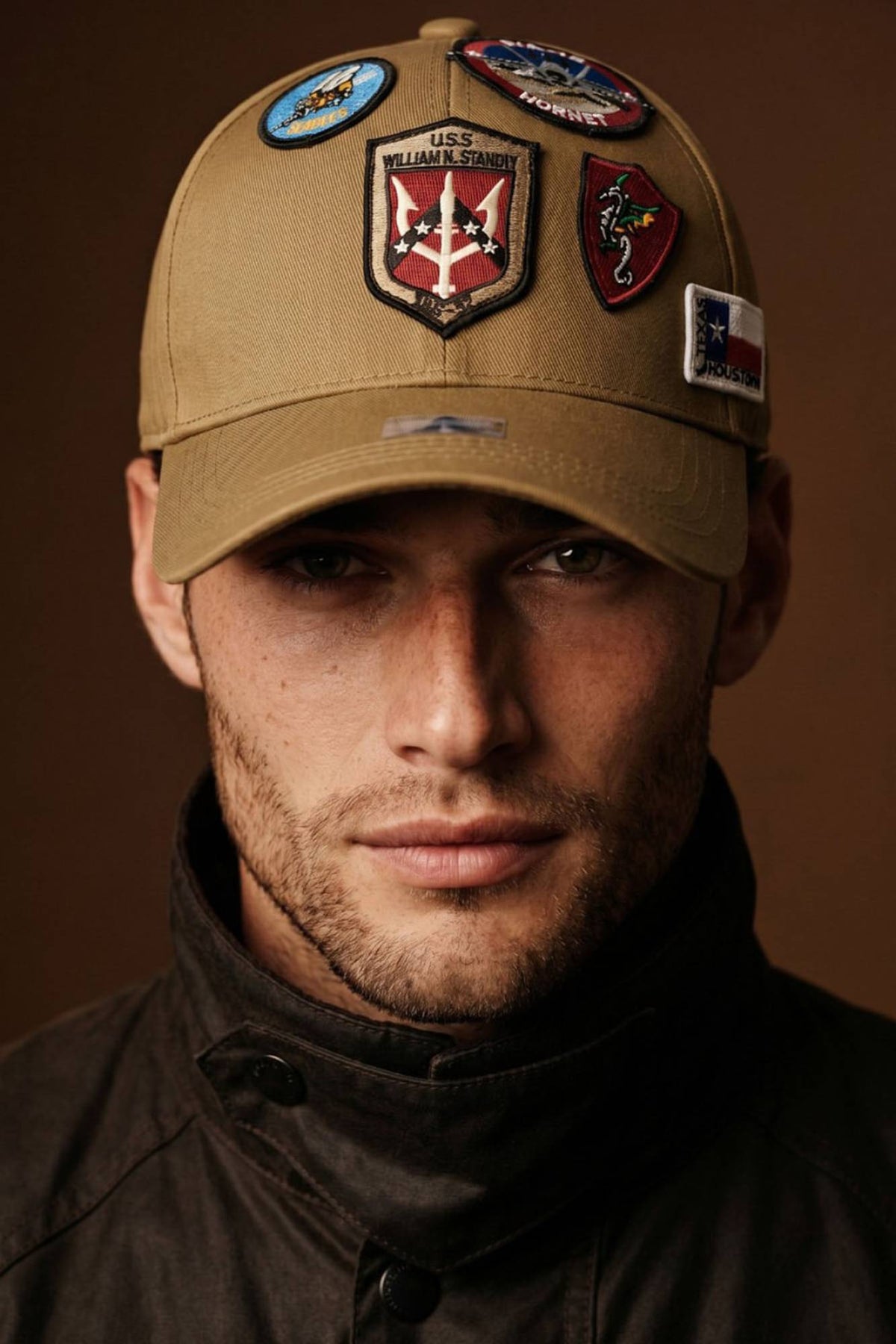 Olive cotton cap with embroidered patches - Image n°7