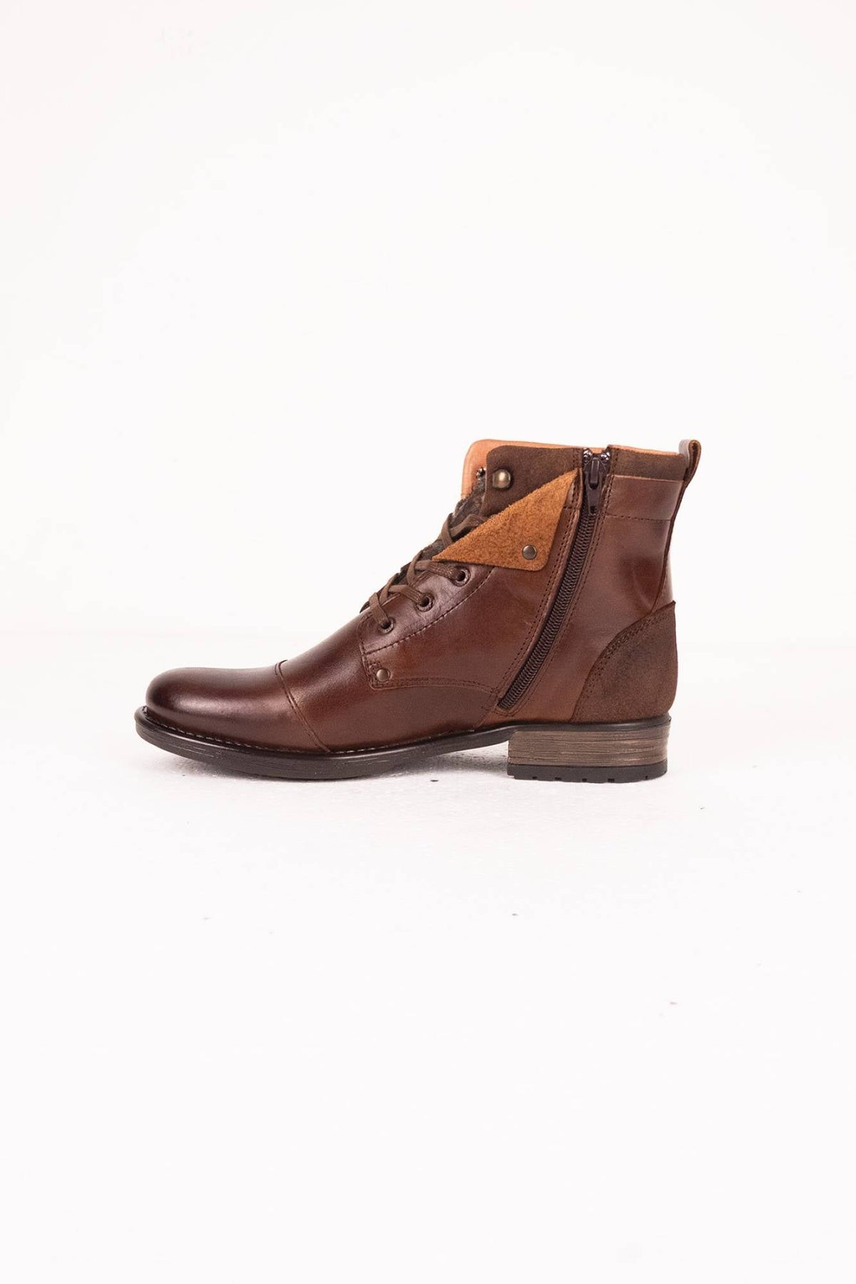 Men’s tobacco-colored leather boots with fold-over cuff - Image n°4