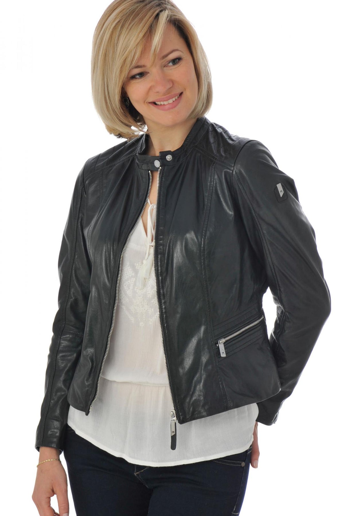 Women's black lambskin leather jacket - Image n°3