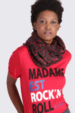 Black and red printed scarf with pompoms - Image n°2