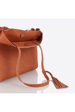 Women's camel handbag - Image n°5