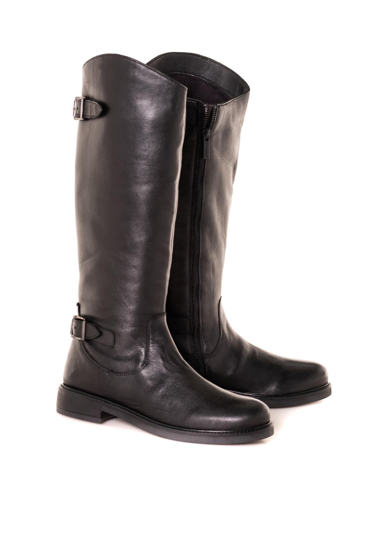 Women's black boots - Image n°1