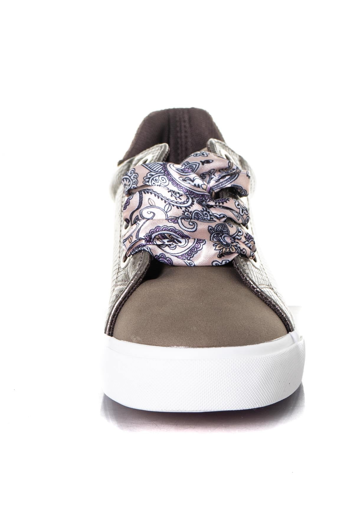 Brown low-top sneakers with patterned laces - Image n°5