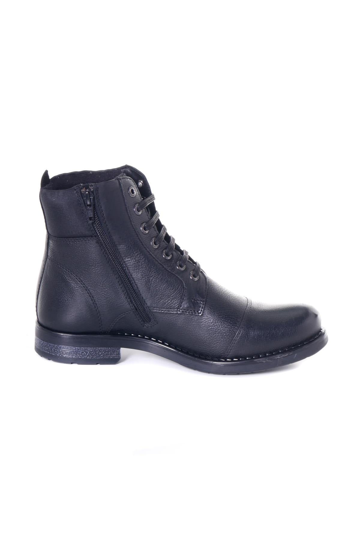 Black leather boots - Image n°2