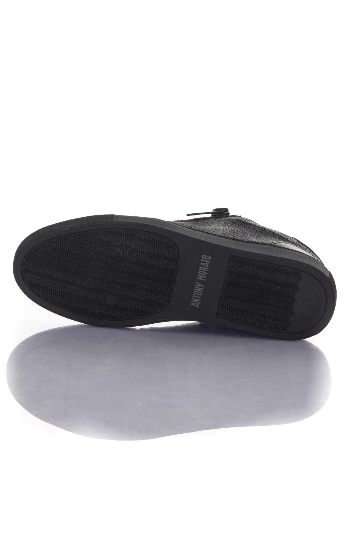 Low-top cracked leather sneakers - Image n°4
