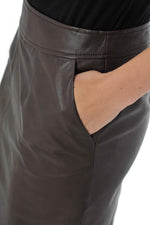 Burgundy leather skirt - Image n°5