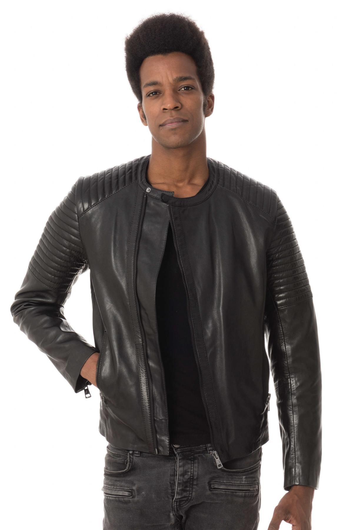 Round-neck jacket in black lambskin - Image n°1