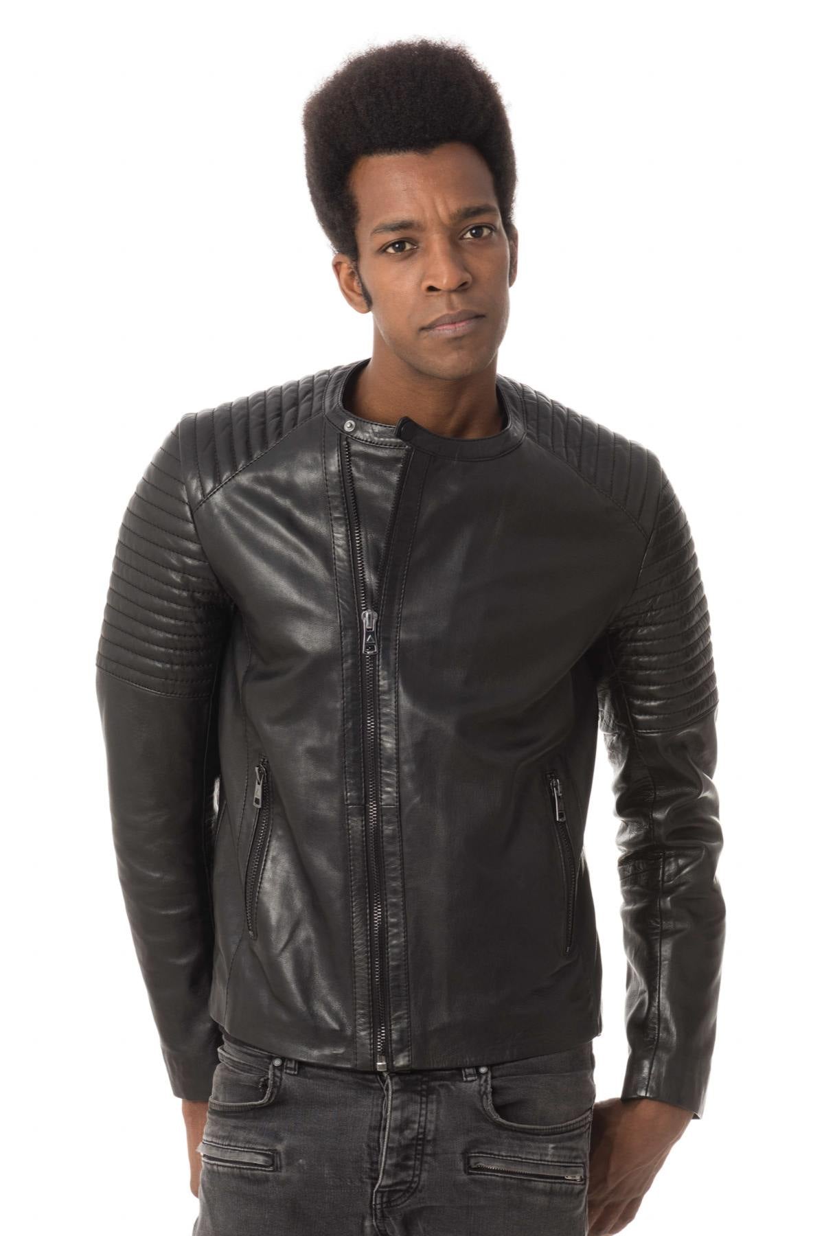 Round-neck jacket in black lambskin - Image n°5