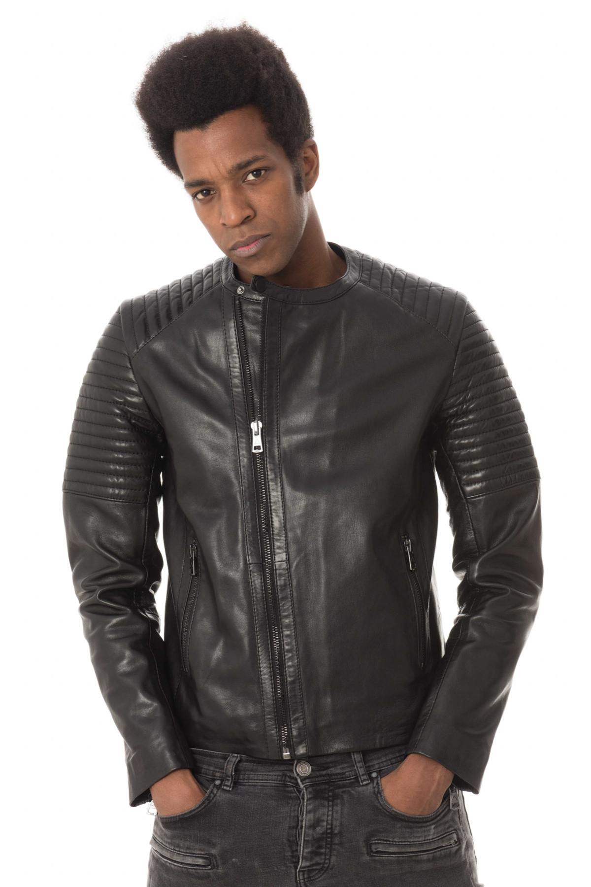 Round-neck jacket in black lambskin - Image n°3
