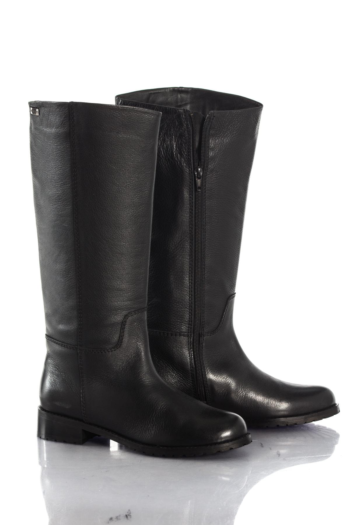 Women's riding boots in black grained leather - Image n°1