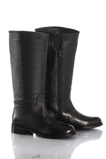 Women's riding boots in black grained leather - Image n°1