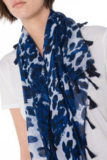 Blue camouflage scarf - Image n°2
