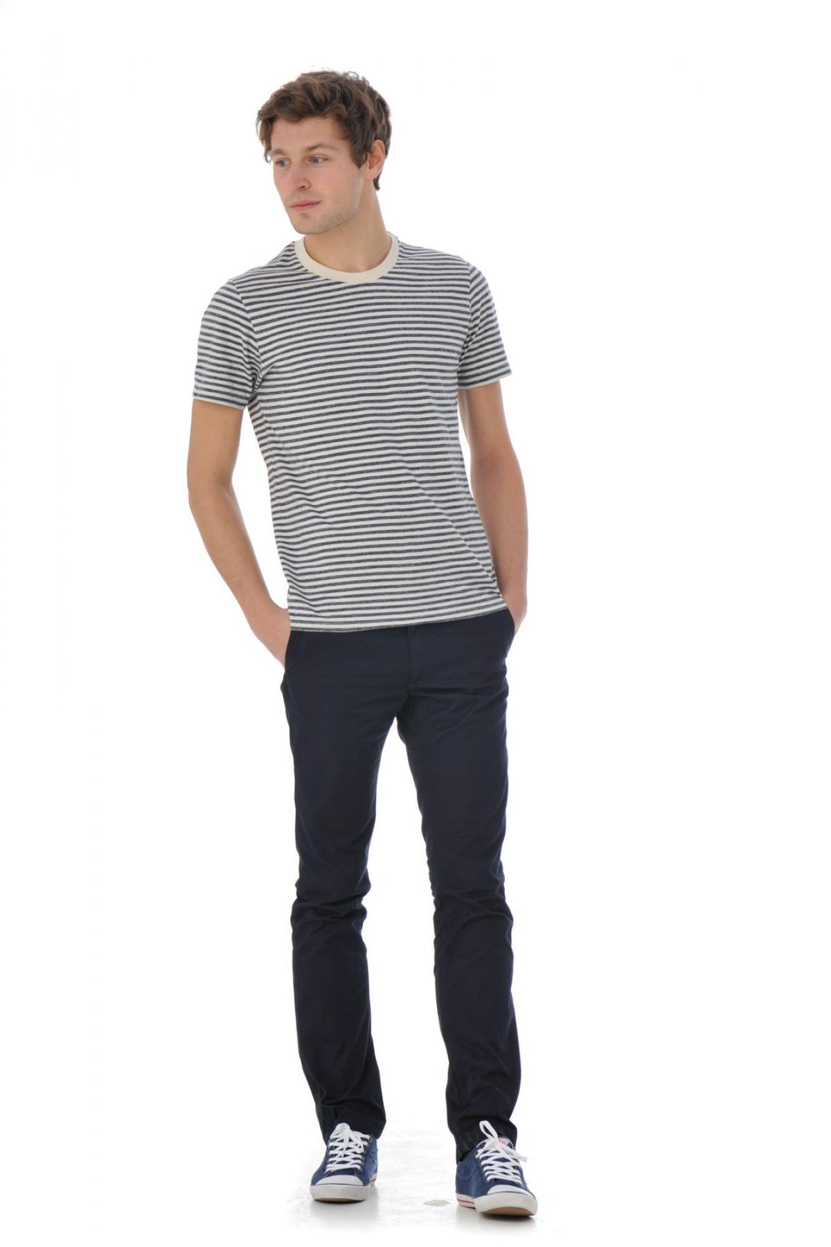 Navy blue chinos from the Chevignon brand - Image n°2