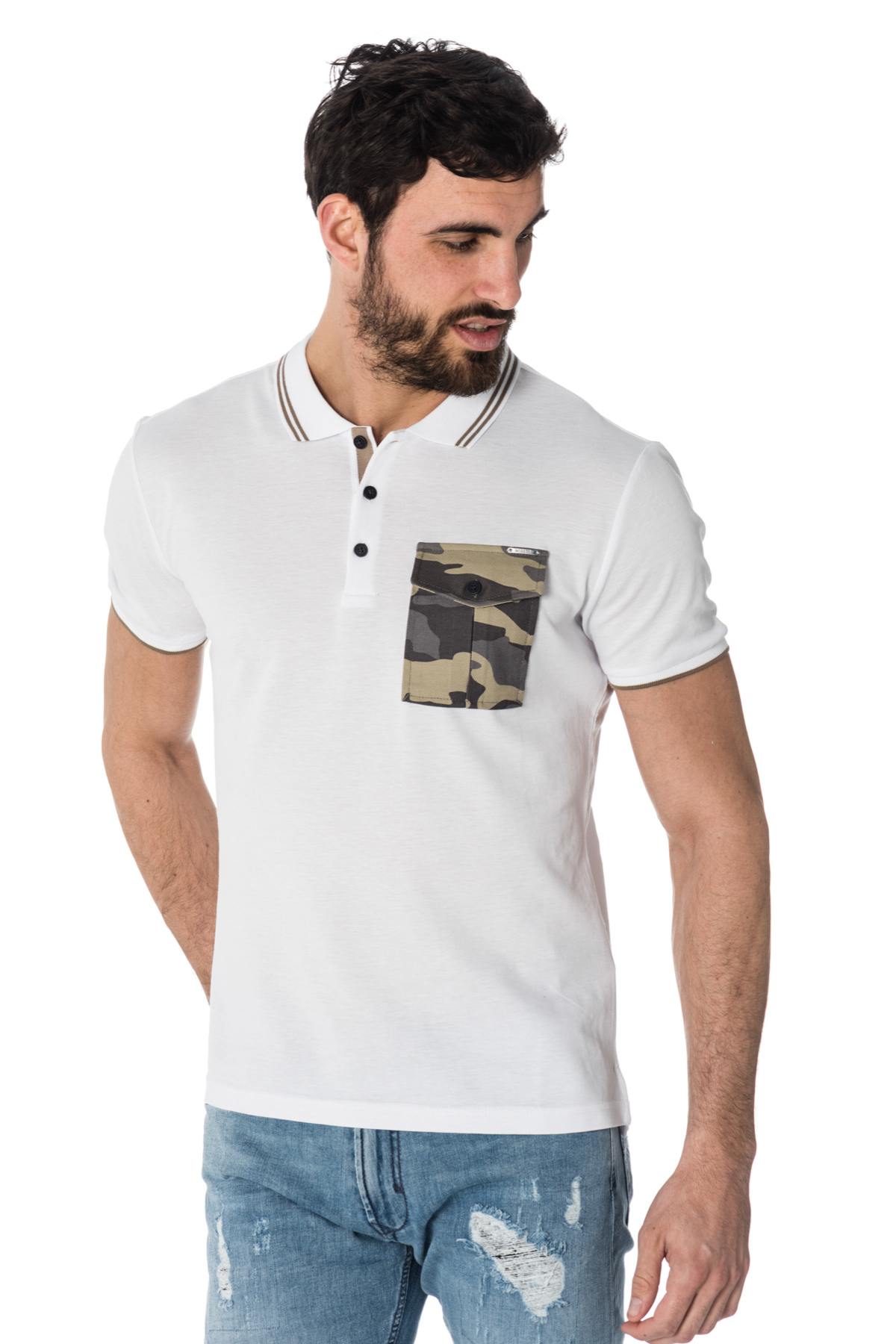 White polo shirt with contrasting camouflage print pocket - Image n°1