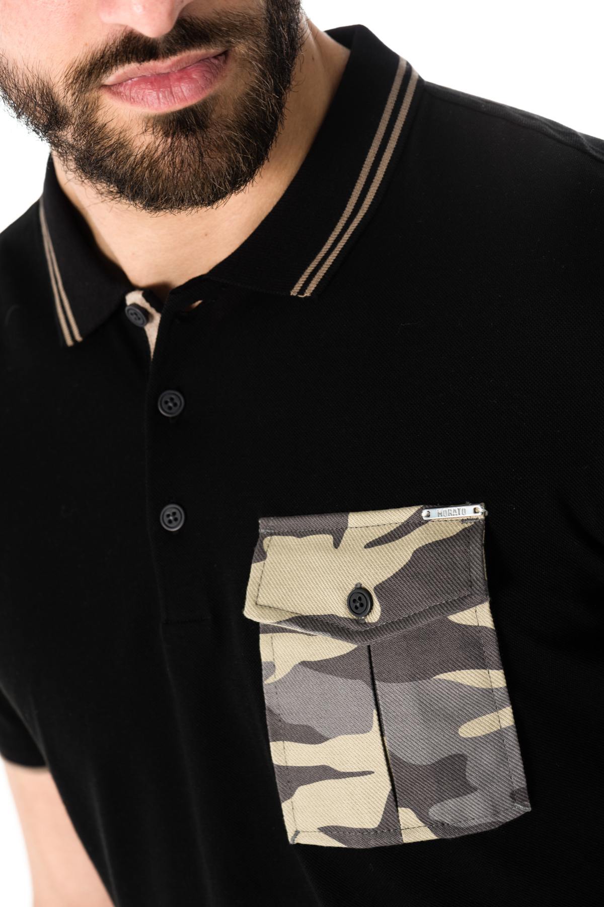 Black polo shirt with contrasting camouflage print pocket - Image n°4