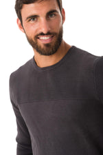 Men's gray round neck sweater - Image n°4