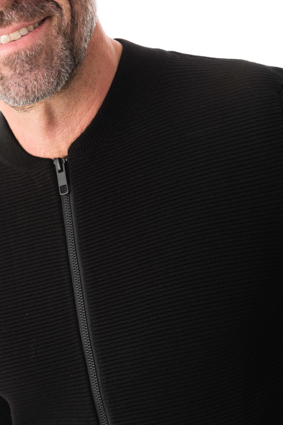  Men's black vest - Image n°5