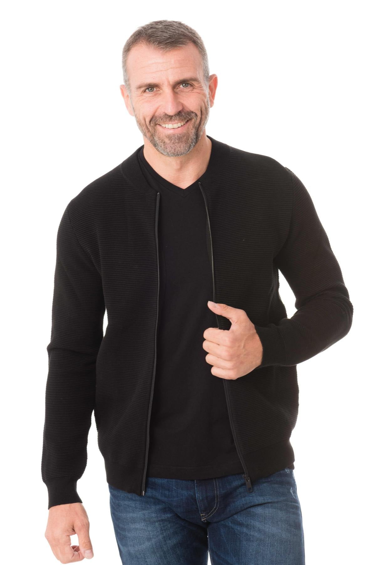  Men's black vest - Image n°3