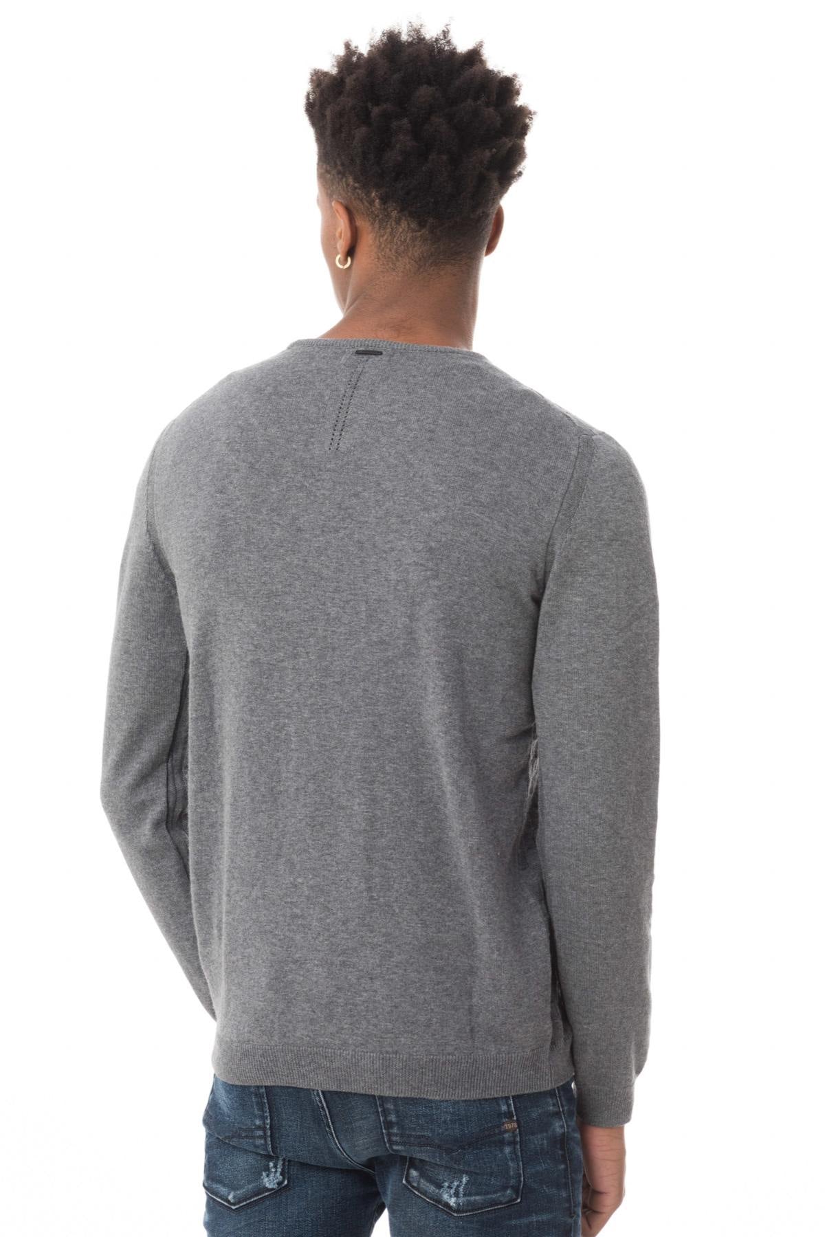 Men's gray check sweater on the front - Image n°3