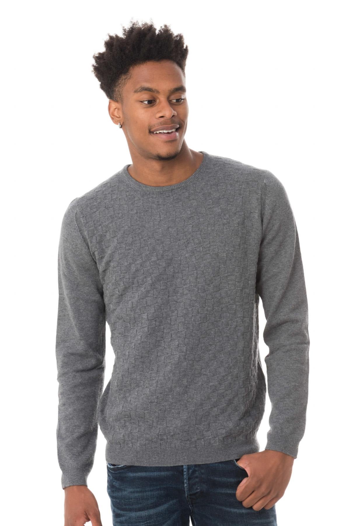 Men's gray check sweater on the front - Image n°1