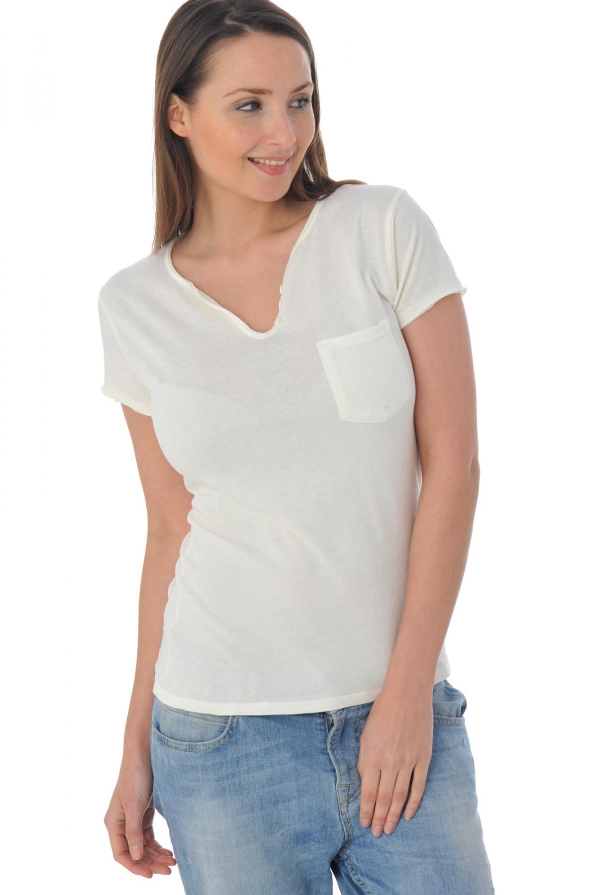 Women's off-white t-shirt with pocket - Image n°3