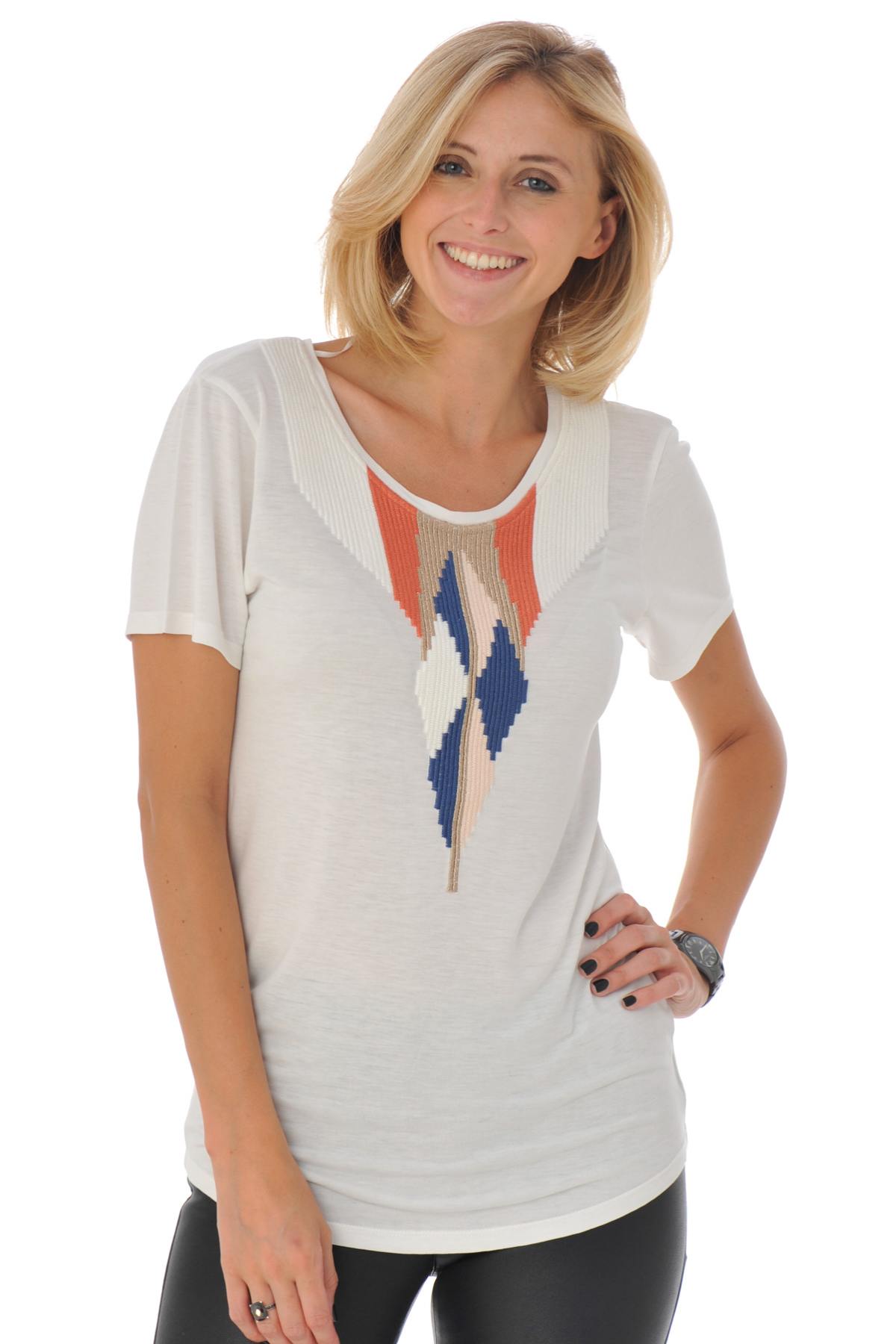 t-shirt with embroidery - Image n°1