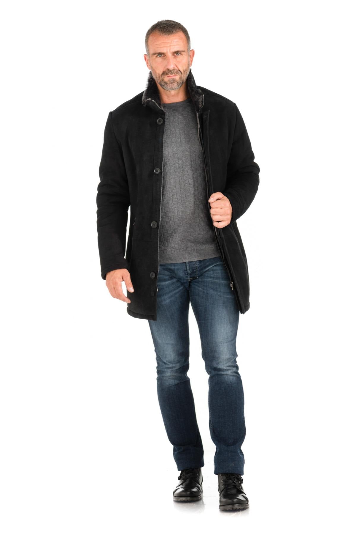 Black shearling coat with gray interior - Image n°2