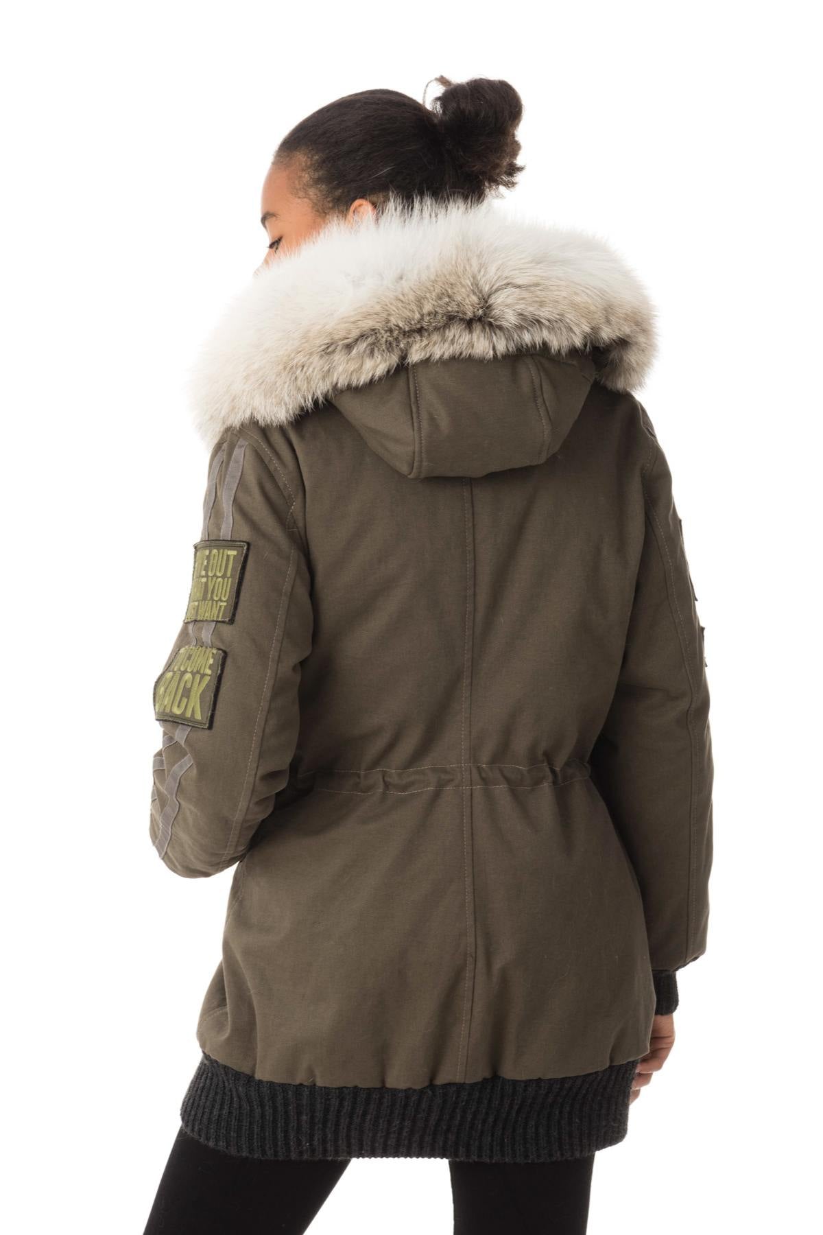 Khaki parka with fox fur - Image n°8
