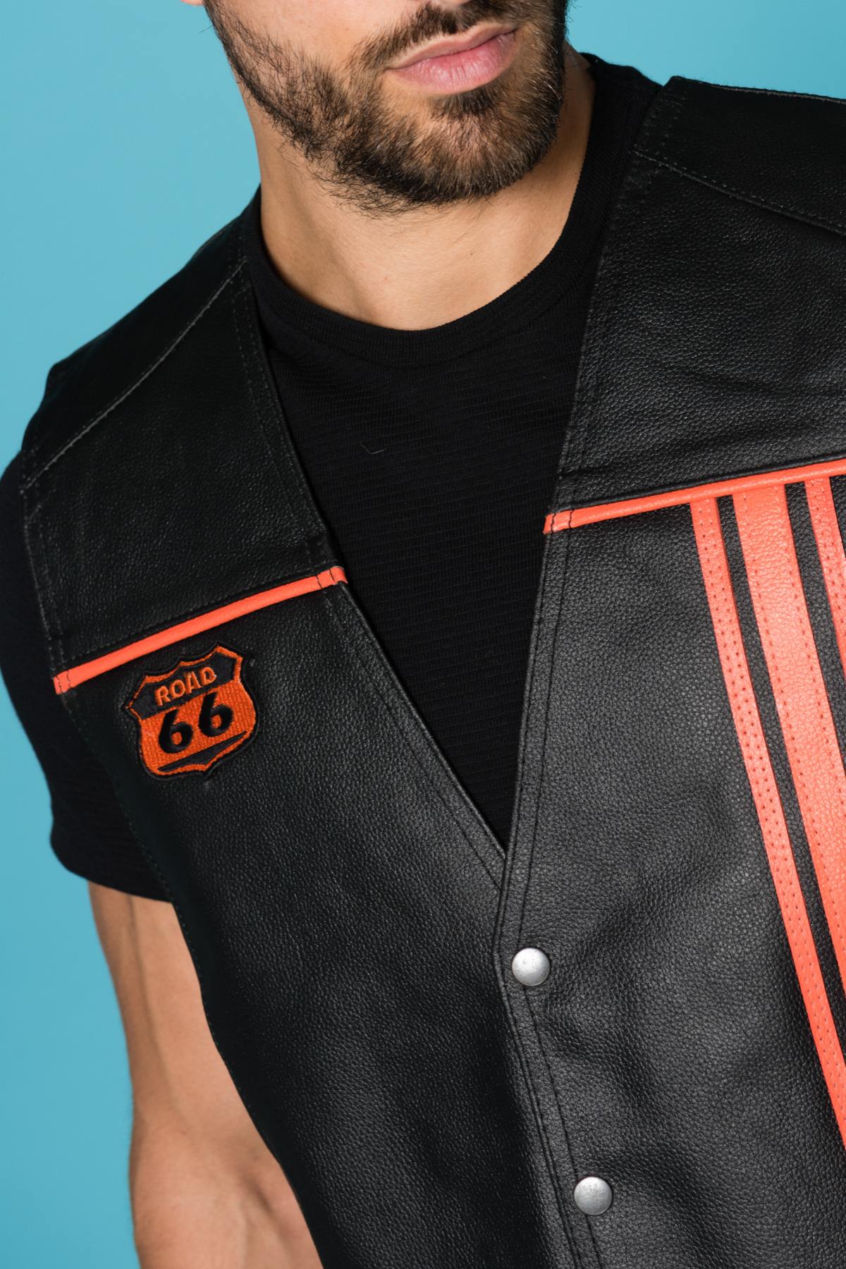 Black leather biker vest - Image n°2