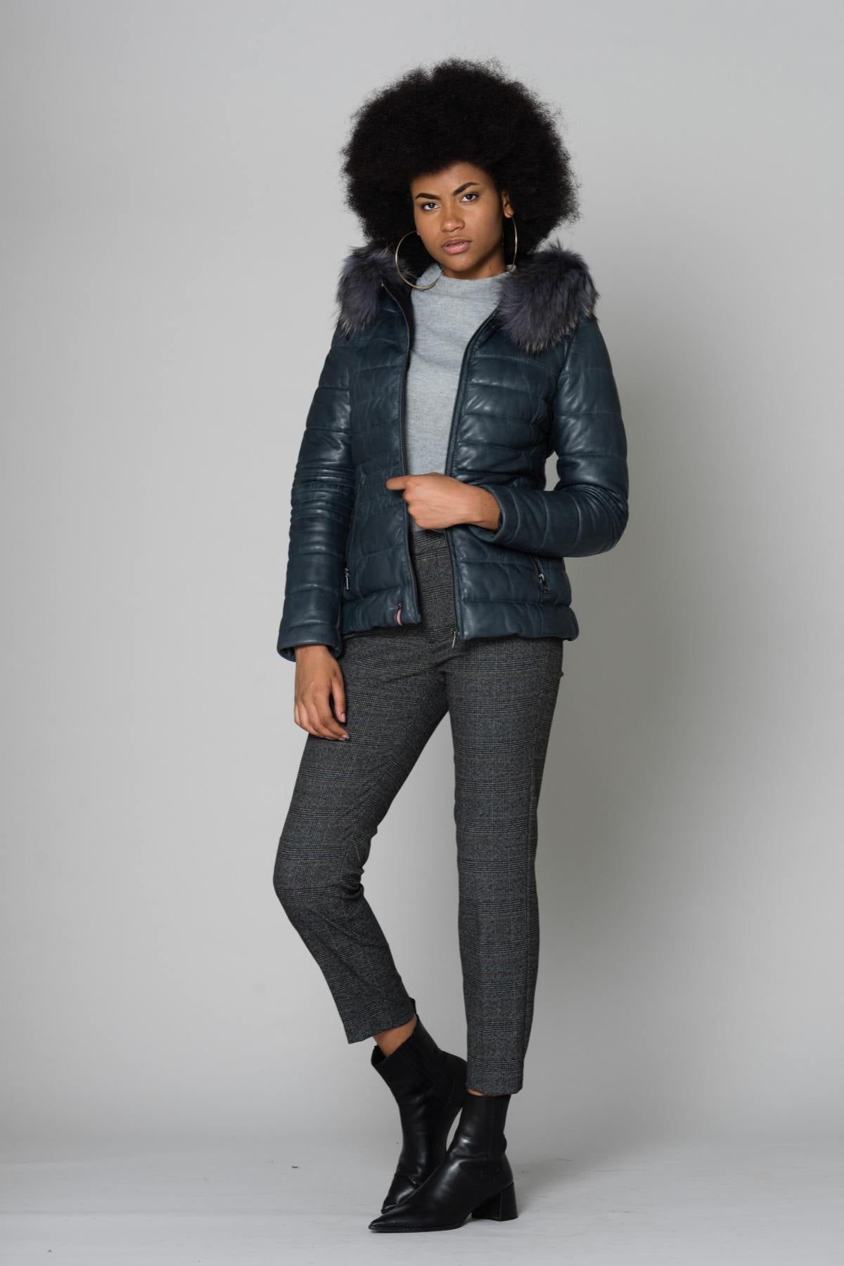Blue jacket with raccoon fur hood - Image n°2