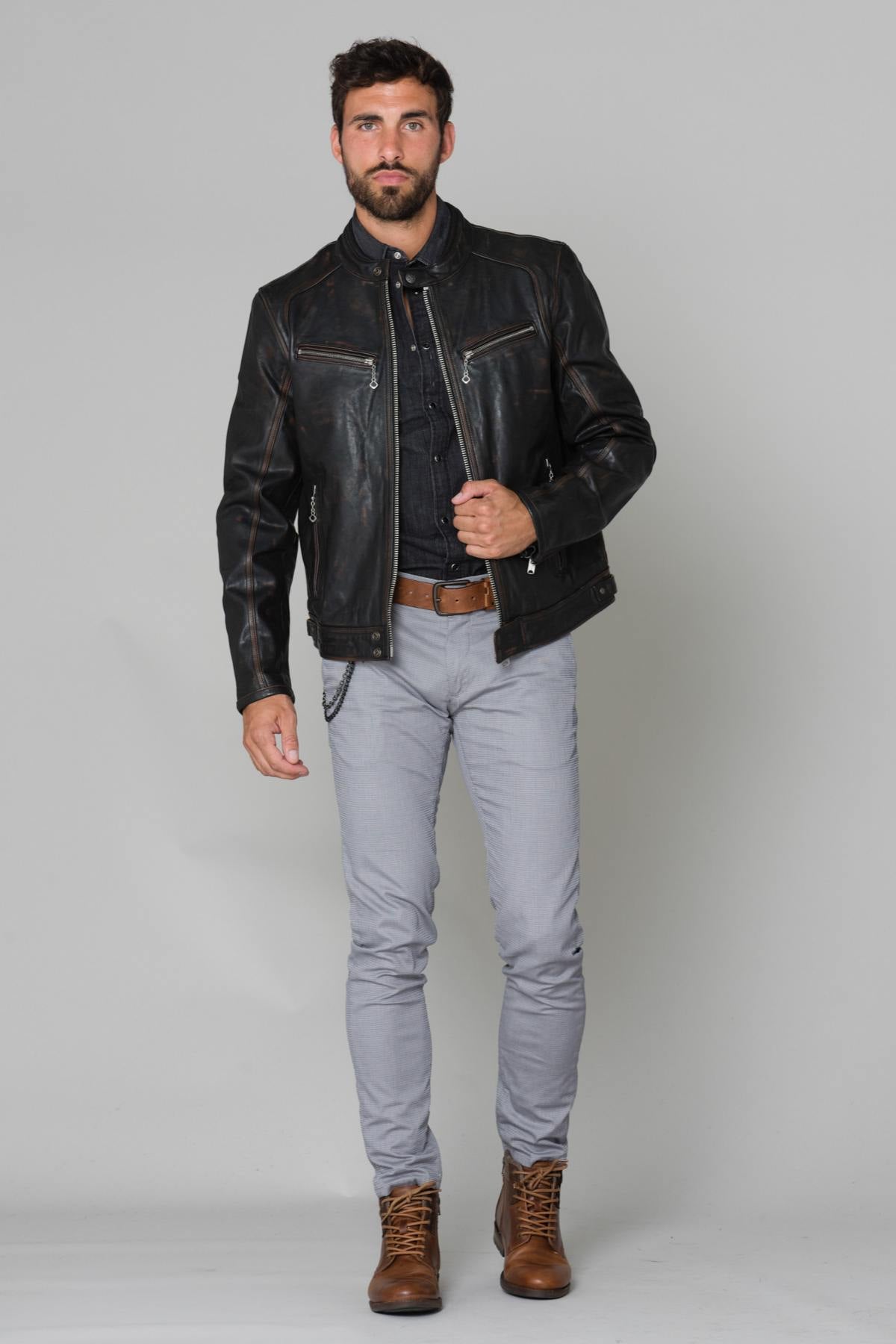  Round-neck leather jacket - Image n°2