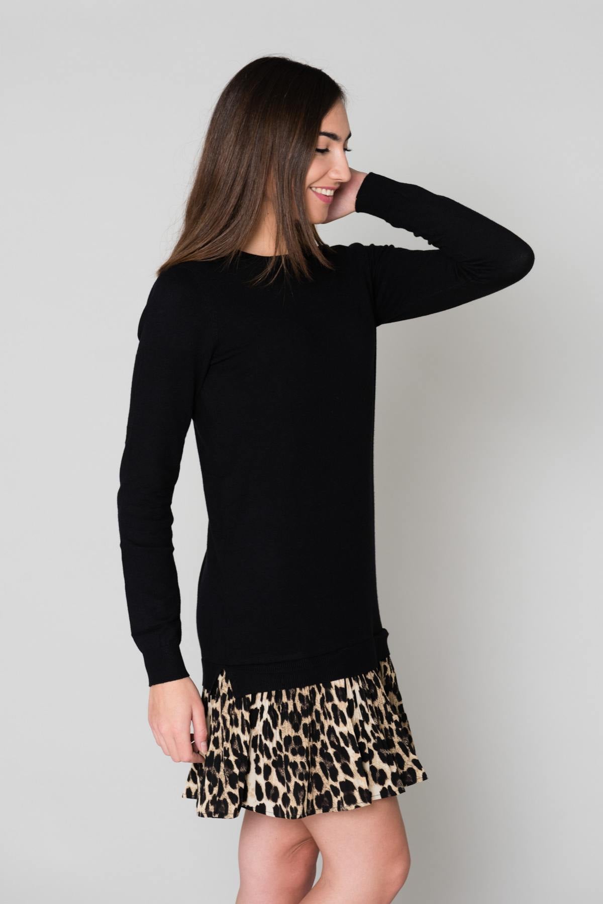Black dress with leopard print on the bottom - Image n°4