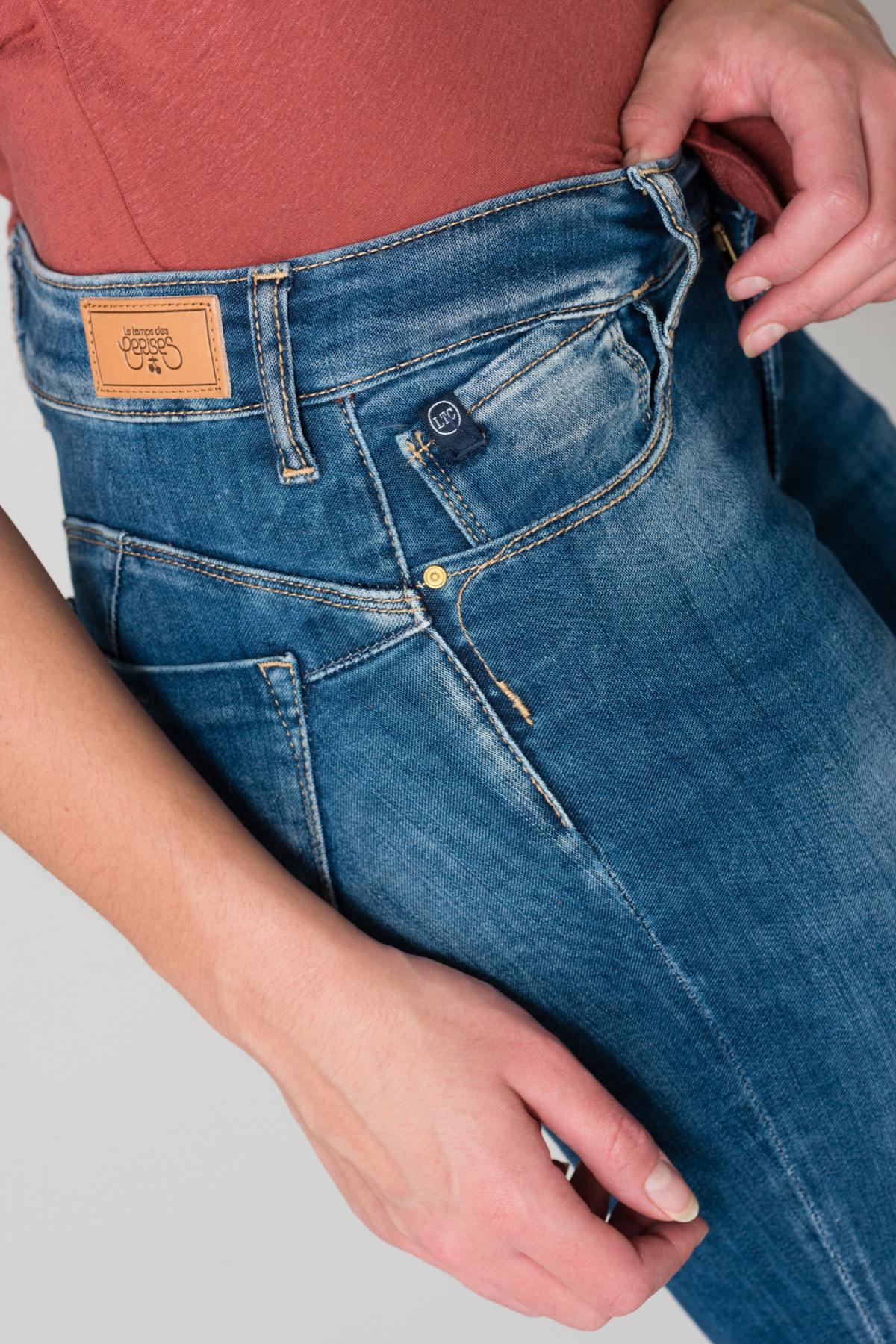 Blue jeans with 7/8 raw edge - Image n°4