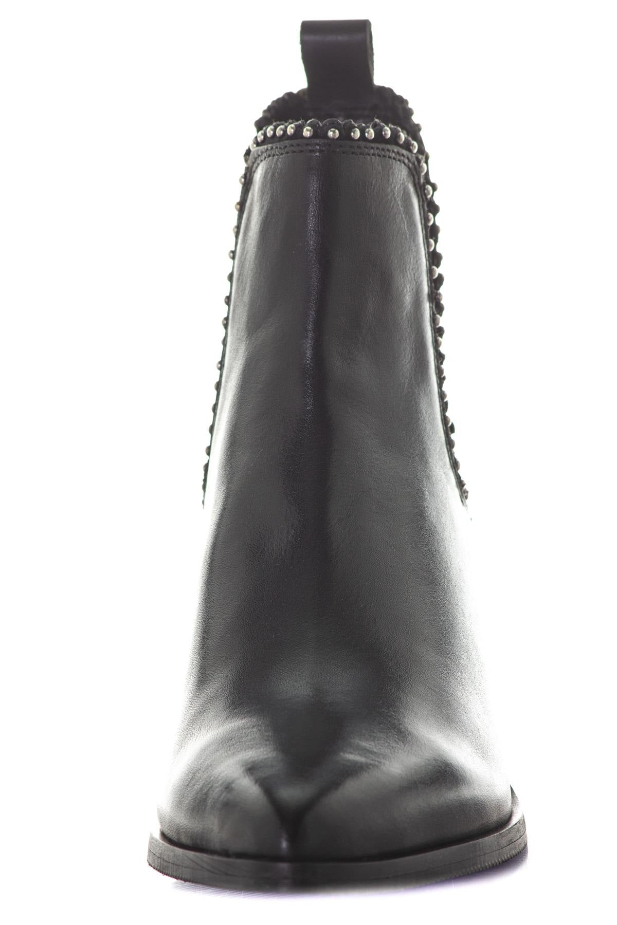 Leather boots with heel - Image n°5