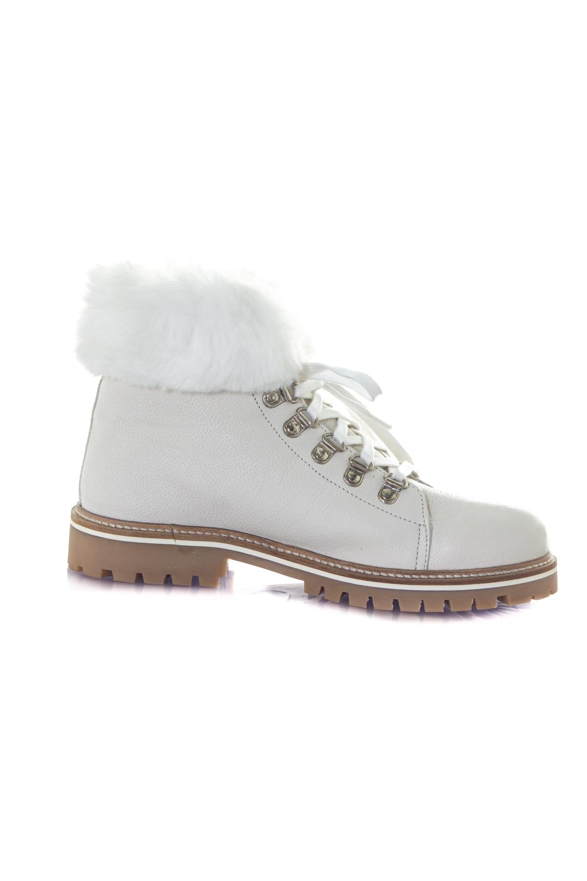 White fur-lined ankle boots - Image n°2
