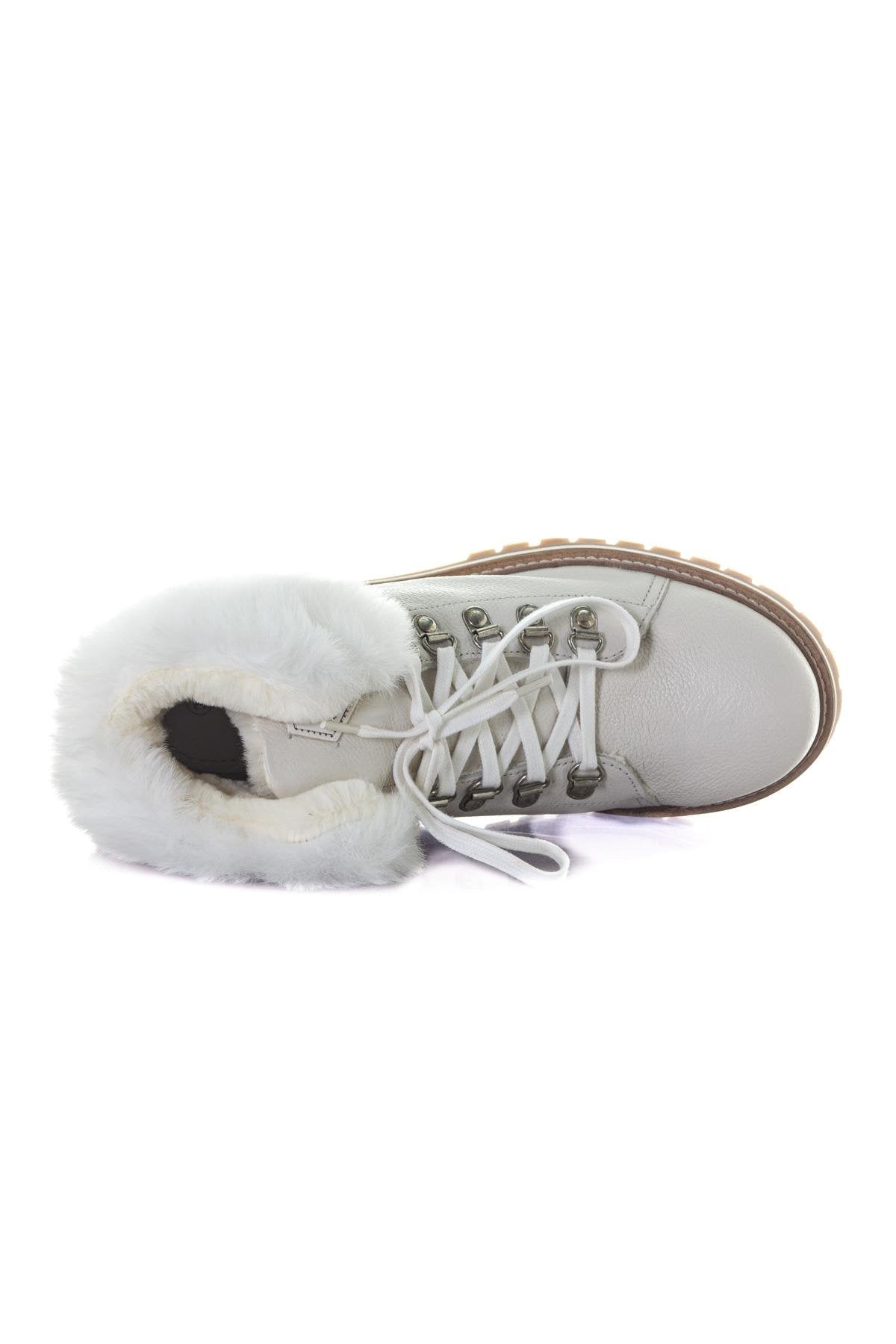 White fur-lined ankle boots - Image n°3
