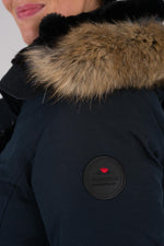Women's parka with hood - Image n°2