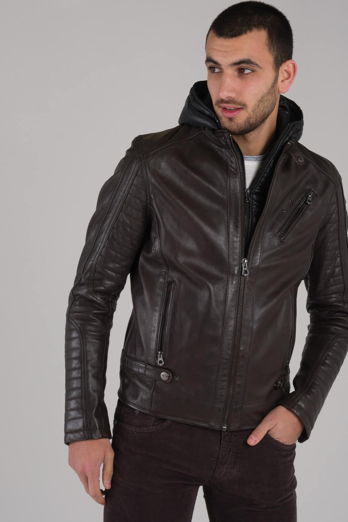 Brown leather jacket with facing - Image n°1
