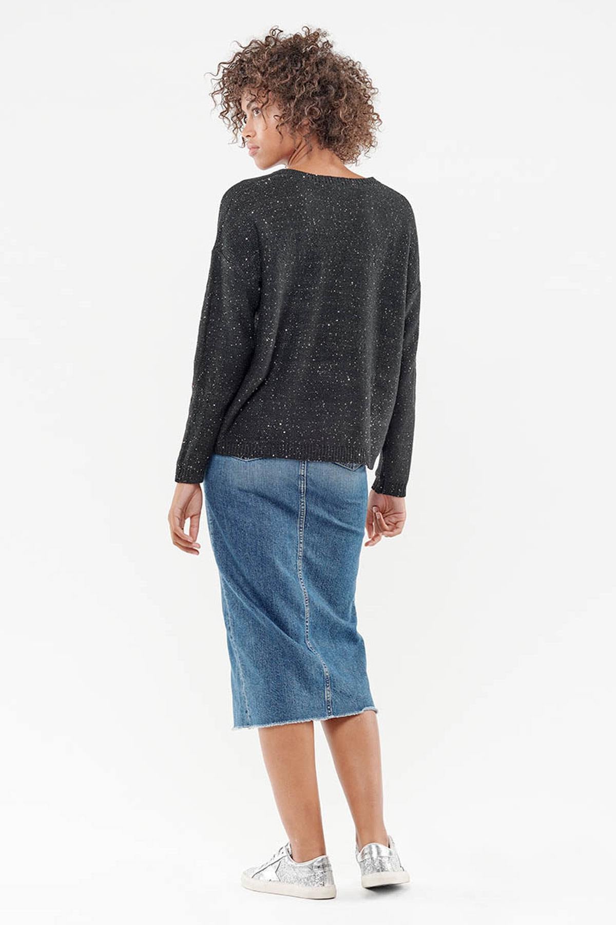 Women's shiny black sweater - Image n°3