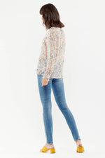 Women's light floral shirt - Image n°4
