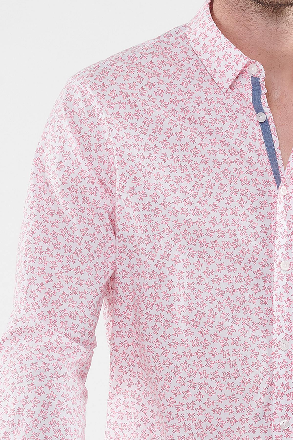 White shirt with red patterns - Image n°2