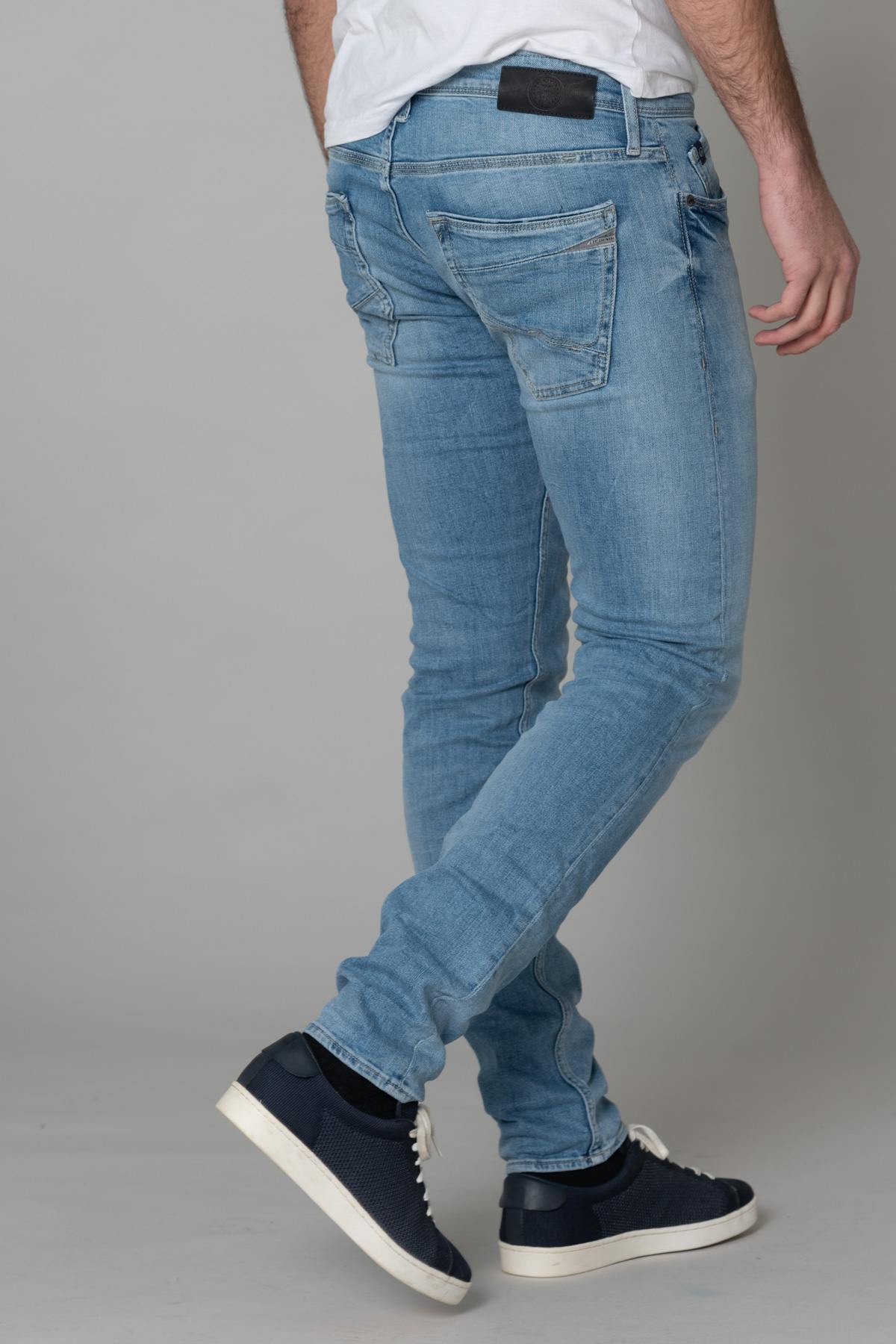 Washed light blue straight jeans - Image n°6