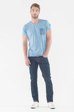 Men's blue t-shirt with chest pocket - Image n°3