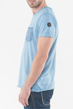 Men's blue t-shirt with chest pocket - Image n°4