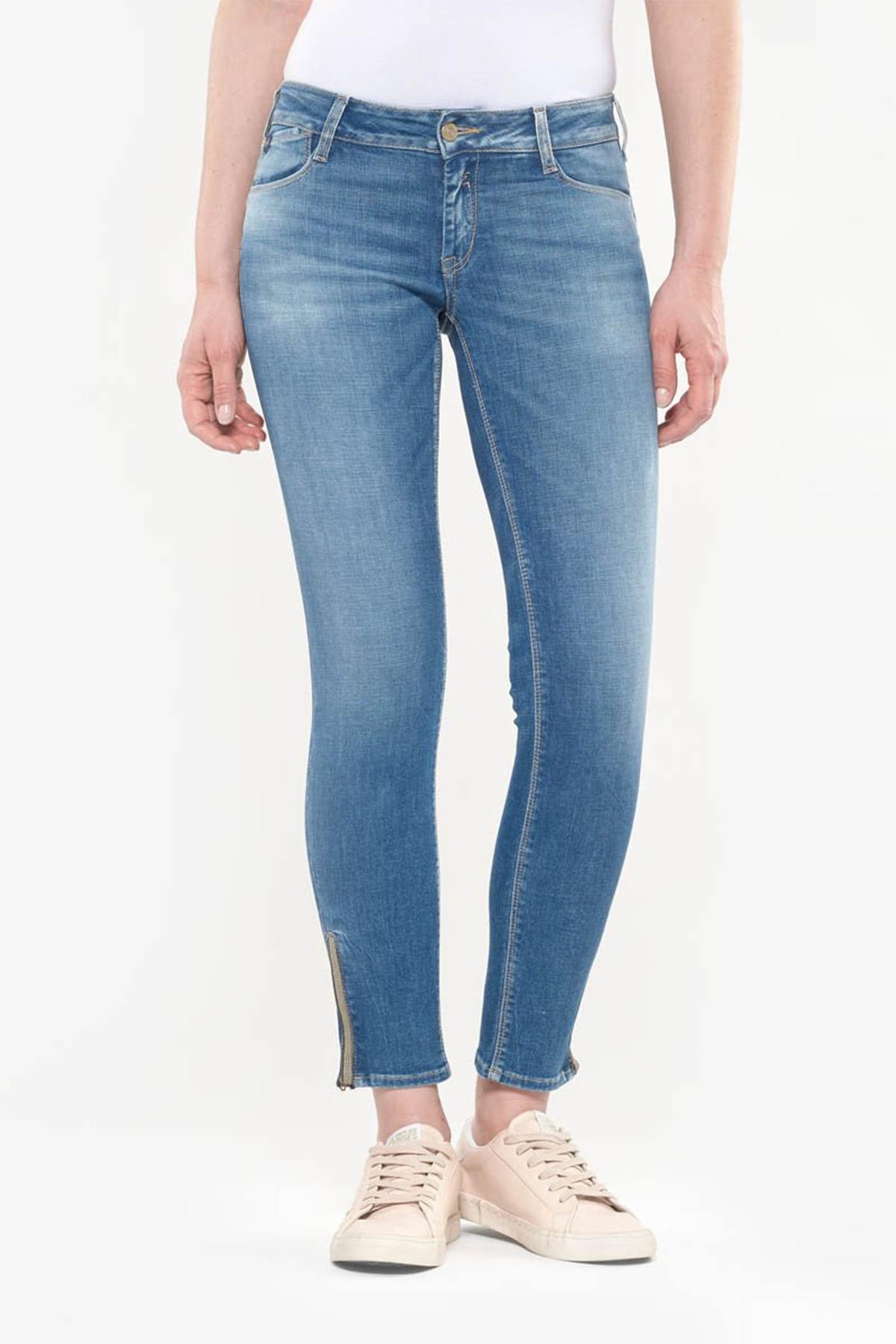 Women's fitted jeans with push-up effect - Image n°7